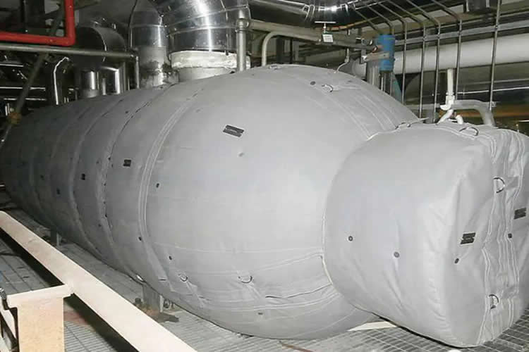 再沸器保溫,再沸器<a href=http://m.fyxl.com.cn/e/tags/?tagname=%E4%BF%9D%E6%B8%A9%E5%A5%97 target=_blank class=infotextkey>保溫套</a>,<a href=http://m.fyxl.com.cn/e/tags/?tagname=%E6%8D%A2%E7%83%AD%E5%99%A8%E4%BF%9D%E6%B8%A9 target=_blank class=infotextkey>換熱器保溫</a>