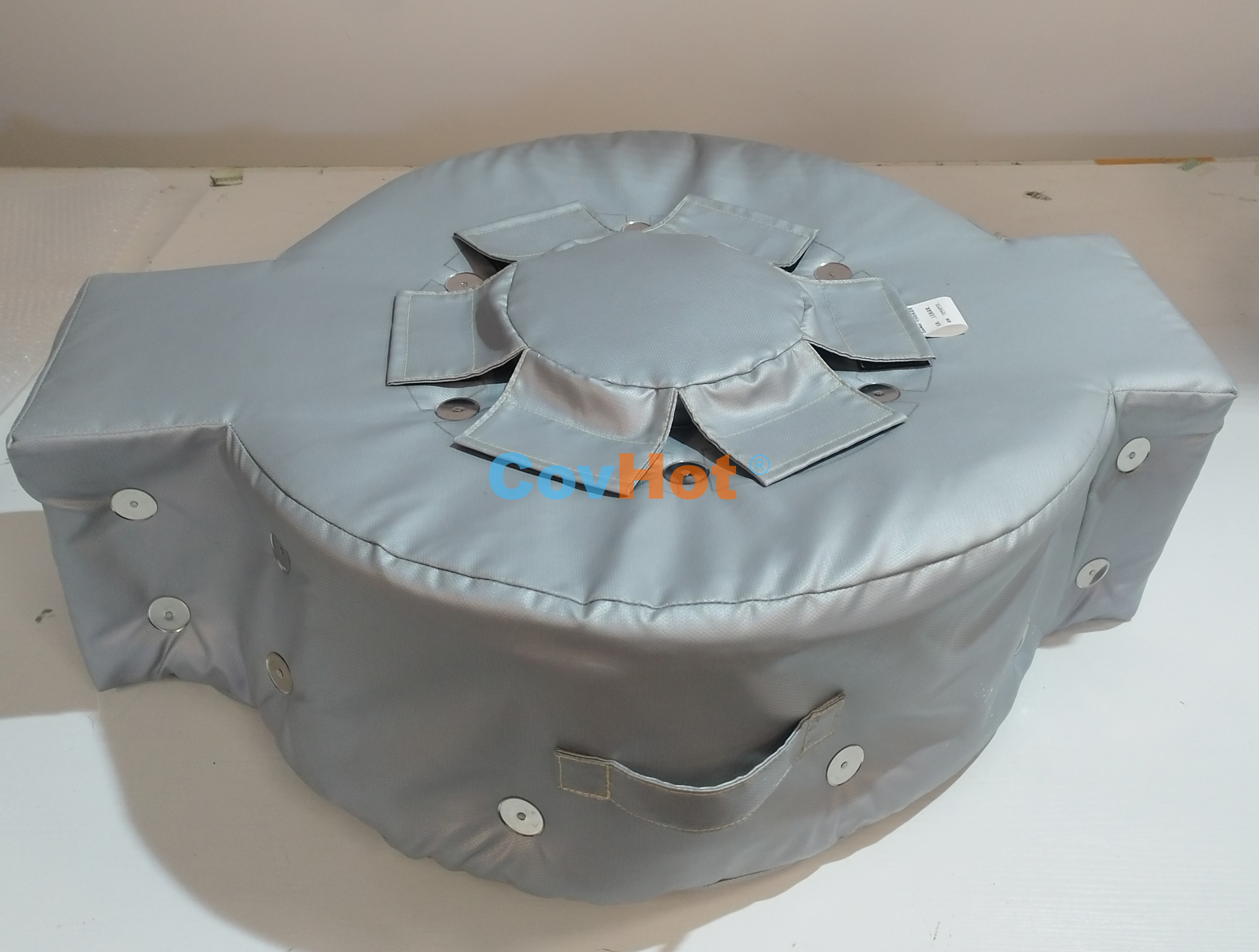 人孔<a href=http://m.fyxl.com.cn/e/tags/?tagname=%E4%BF%9D%E6%B8%A9%E9%9A%94%E7%83%AD target=_blank class=infotextkey>保溫隔熱</a>,可拆卸工業<a href=http://m.fyxl.com.cn/e/tags/?tagname=%E8%AE%BE%E5%A4%87%E4%BF%9D%E6%B8%A9 target=_blank class=infotextkey>設備保溫</a>套